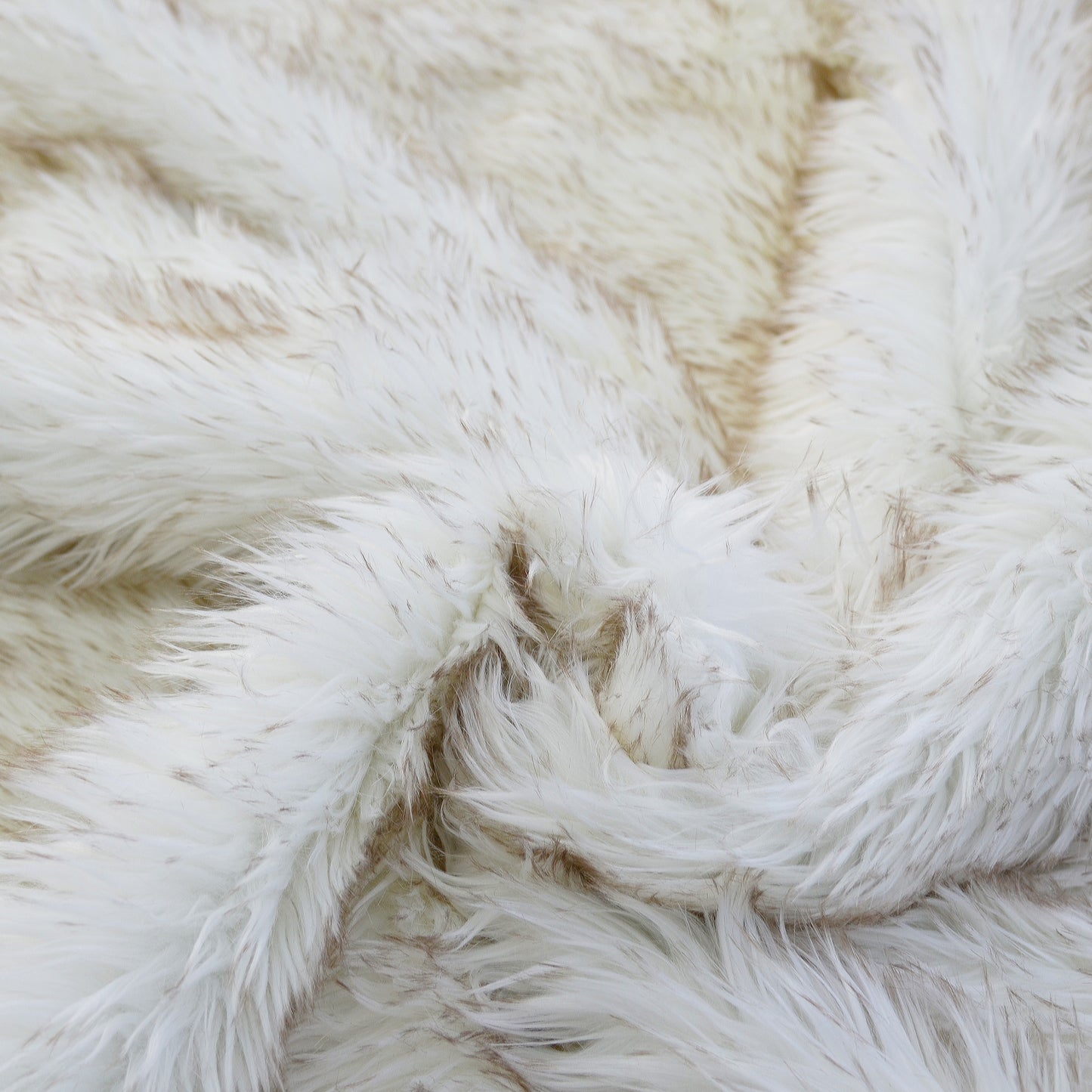 faux_fur_blanket_white