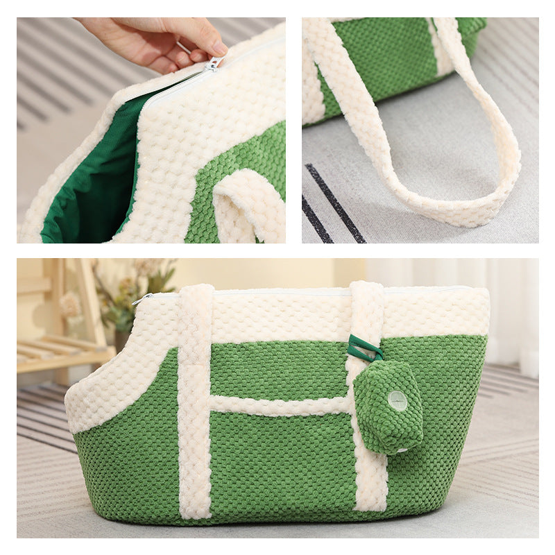 Plush pet travel bag